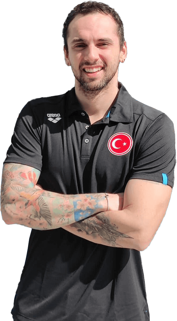 Sporcu beslenme diyeti üzerine profesyonel hizmet veren Doruk Tekin aynı zamanda milli yüzücüdür.